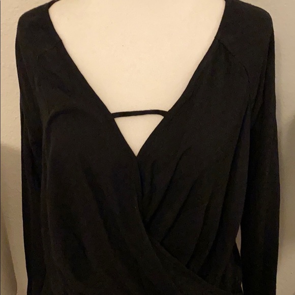 UO | Mayfair Drapey Surplice Top - Picture 4 of 13